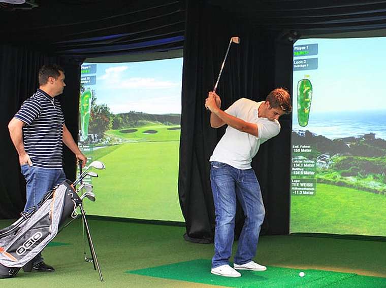High-Definition Indoor Golf - The Golfers Bild 1